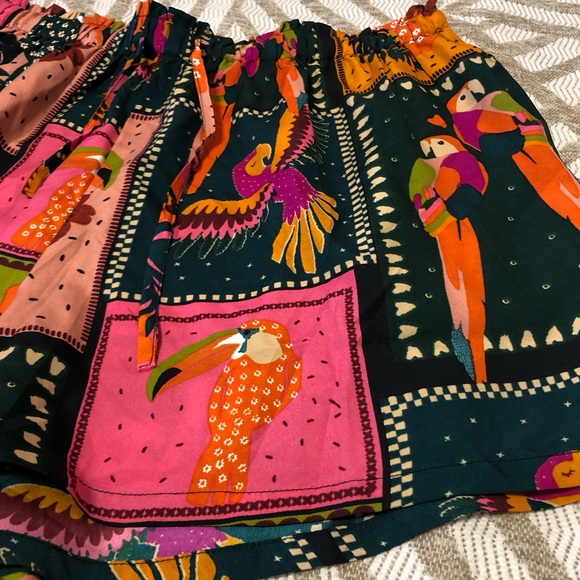 Live 4 Truth Colorful Birds and Geometric Shorts - Picture 2 of 11